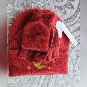 Ladies hat and gloves